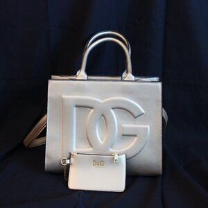 Dolce & Gabbana DG Large Vegan Leather Handbag with Tote